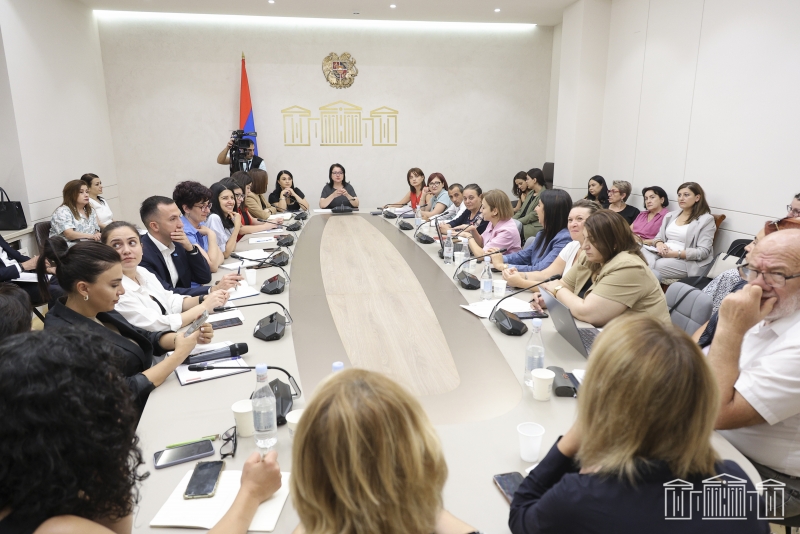Հանրային քննարկում ընտանիքի անապահովության գնահատման նոր համակարգի վերաբերյալ