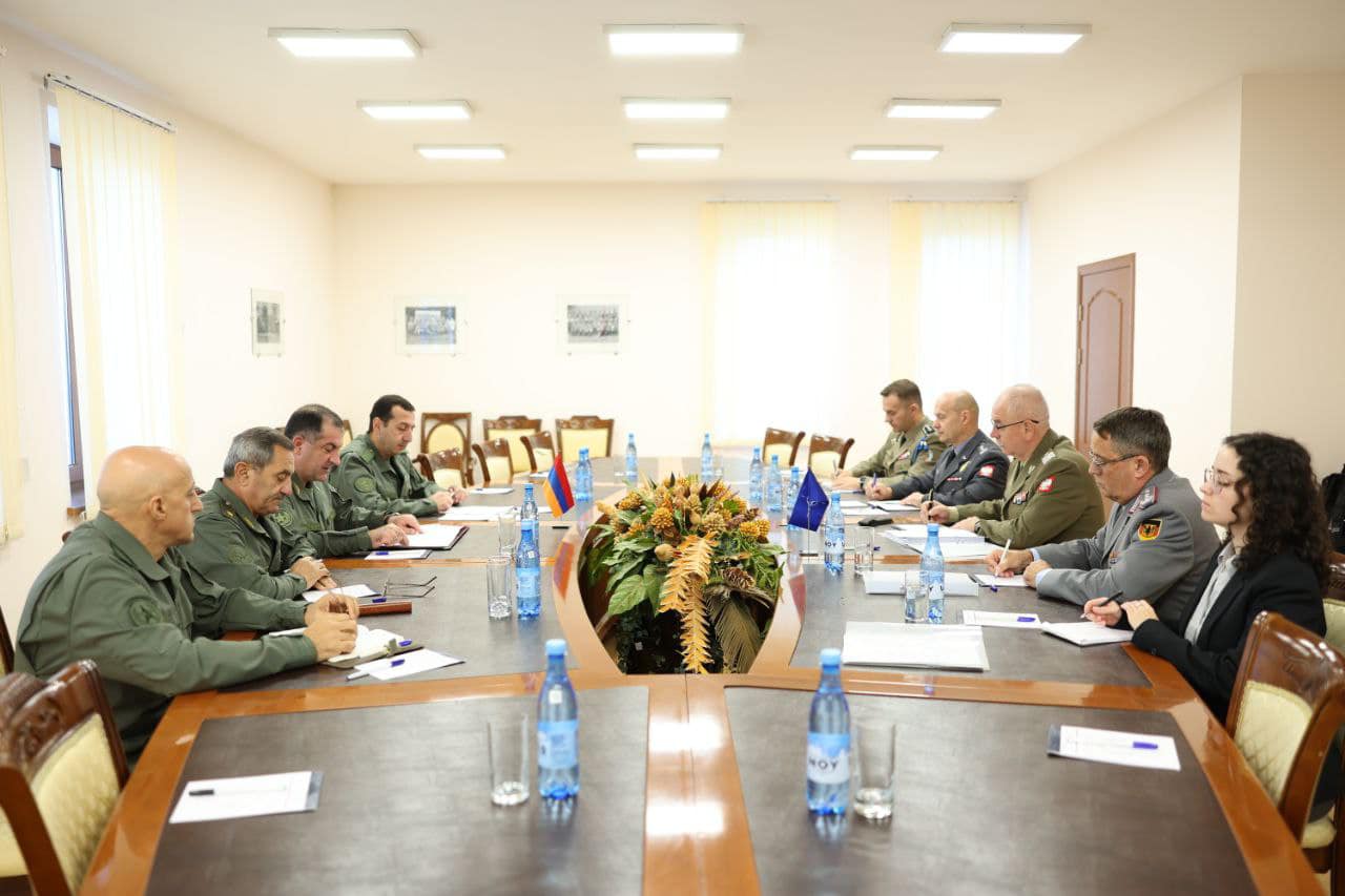 Էդվարդ Ասրյանը և ՆԱՏՕ-ի միջազգային ռազմական շտաբի պետը քննարկել են տարածաշրջանային անվտանգությանն առնչվող հարցեր