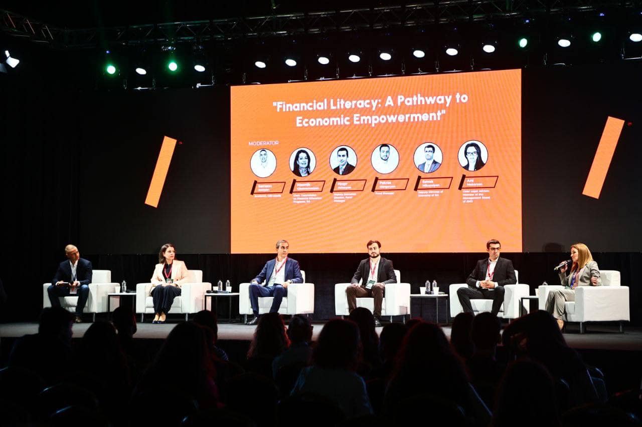 Էկոնոմիկայի նախարարությունը նախաձեռնել է «Ֆինանսական գրագիտությունը որպես կապիտալի շուկայի և ներդրումների շարժիչ ուժ» խորագրով պանելային քննարկում