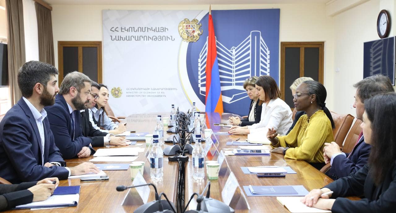 Գևորգ Պապոյանն ընդունել է Համաշխարհային բանկի տարածաշրջանային տնօրենի գլխավորած պատվիրակությանը