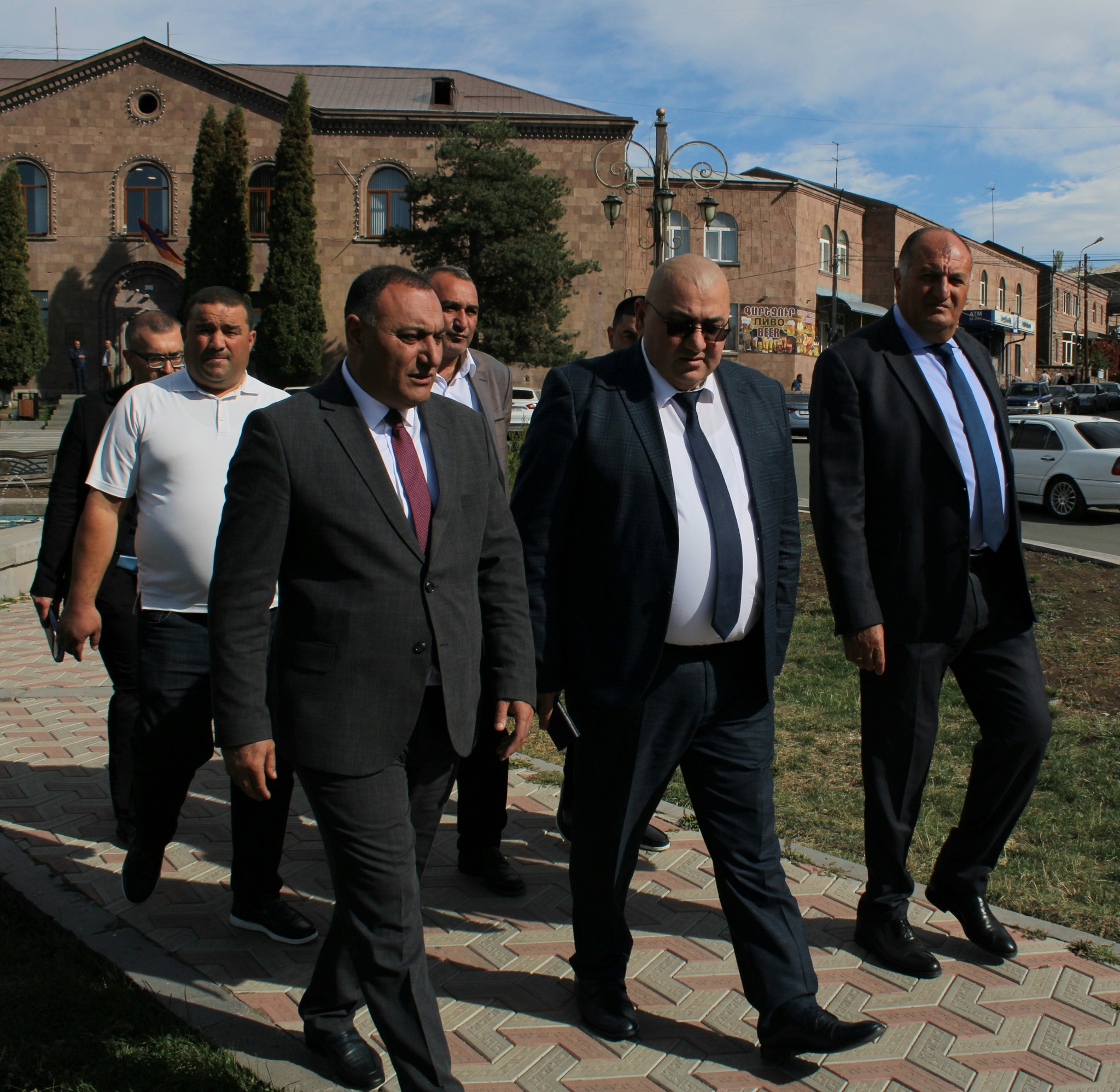 Շիրակի մարզպետի մասնակցությամբ դիտարկվել են Արթիկի լուսավորության ցանցի ընդլայնման աշխատանքները