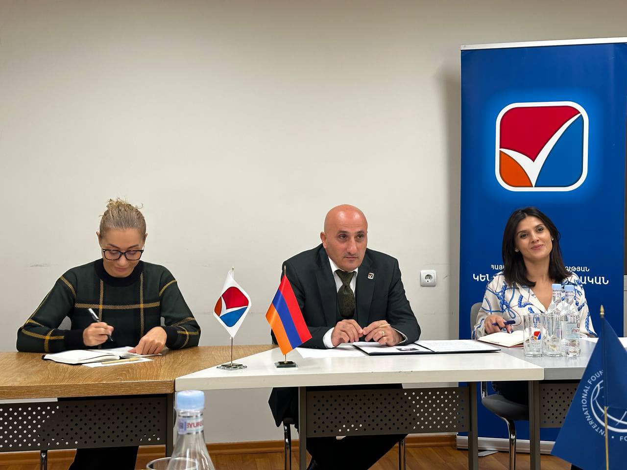 ԿԸՀ-ն հյուրընկալել է IFES-ի ներկայացուցիչներին