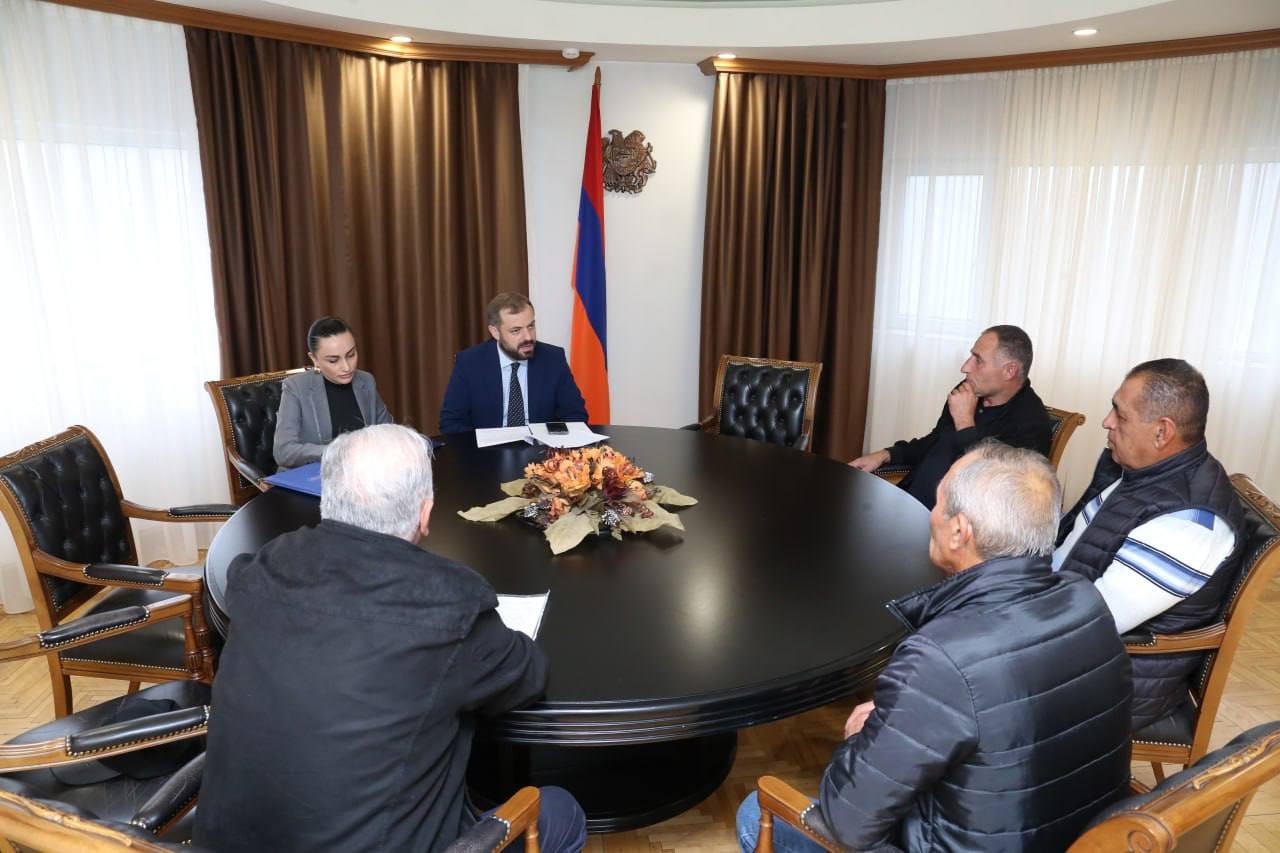 Գևորգ Պապոյանը ընդունել է կարկուտից տուժած Արմավիրի մարզի մի շարք համայնքների հողօգտագործողներին