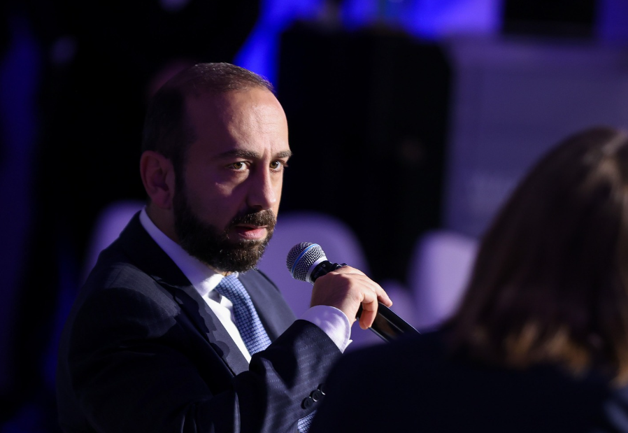 Արարատ Միրզոյանի անդրադարձն Ադրբեջանի հետ խաղաղության պայմանագրի կնքման գործընթացին