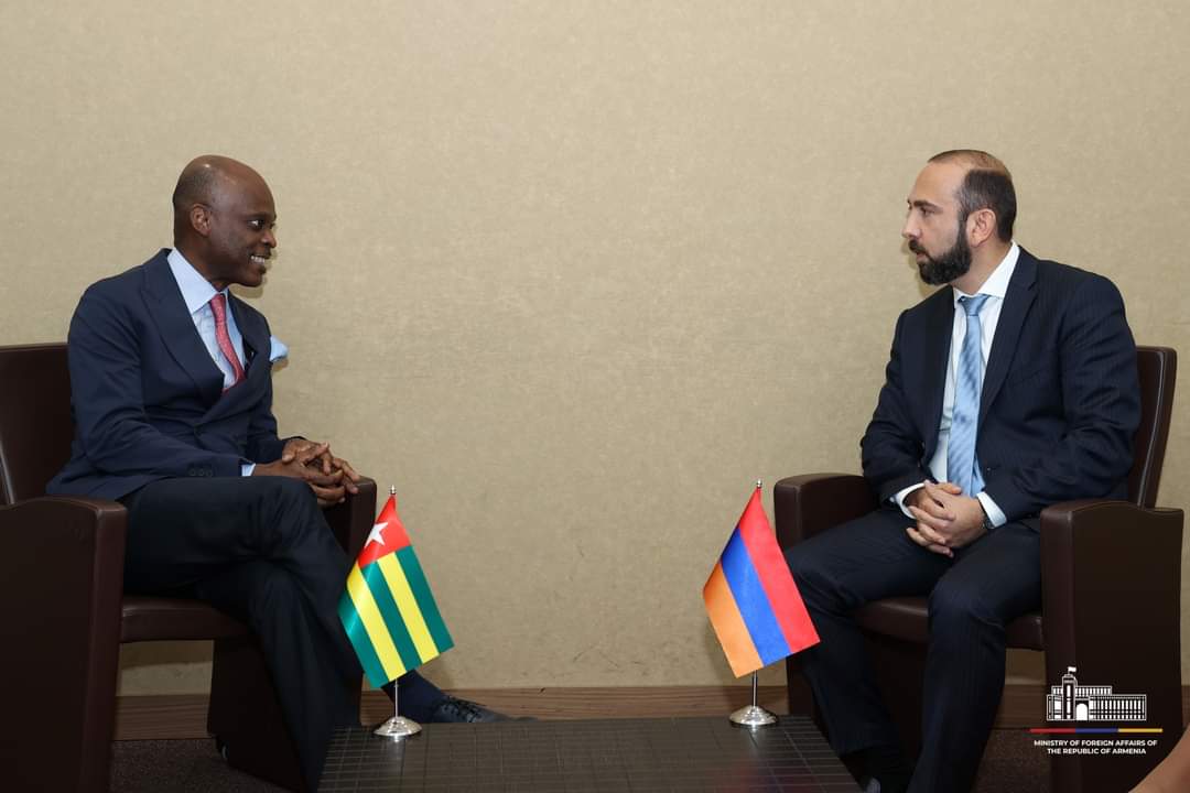 Արարատ Միրզոյանը հանդիպում է ունեցել Տոգոյի արտաքին գործերի, Աֆրիկյան ինտեգրացիայի և սփյուռքի նախարարի հետ