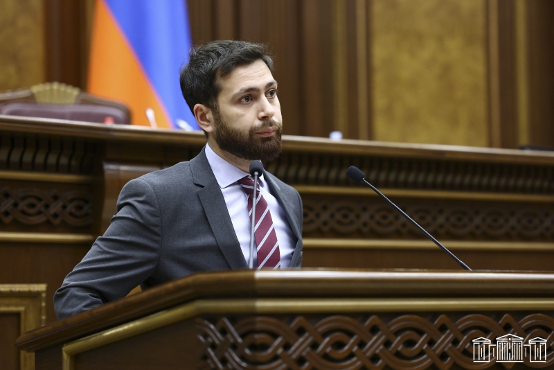 Դիվանագիտական անձնագիր ունեցող անձինք մինչև 90 օր իրավունք կստանան առանց վիզայի պահանջի փոխադարձաբար գտնվել ՀՀ-ում և Թունիսում