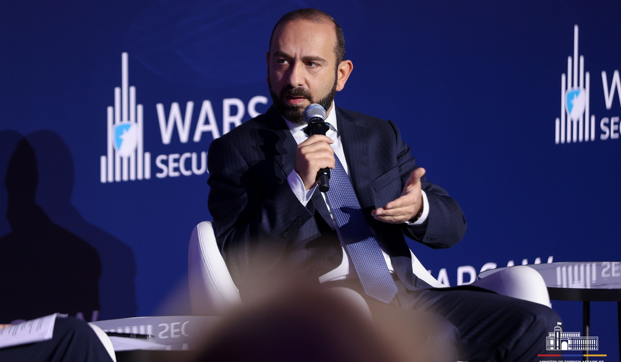 Արարատ Միրոզյանը պատասխանել է Ռուսաստանի հետ հարաբերությունների վերաբերյալ հարցին