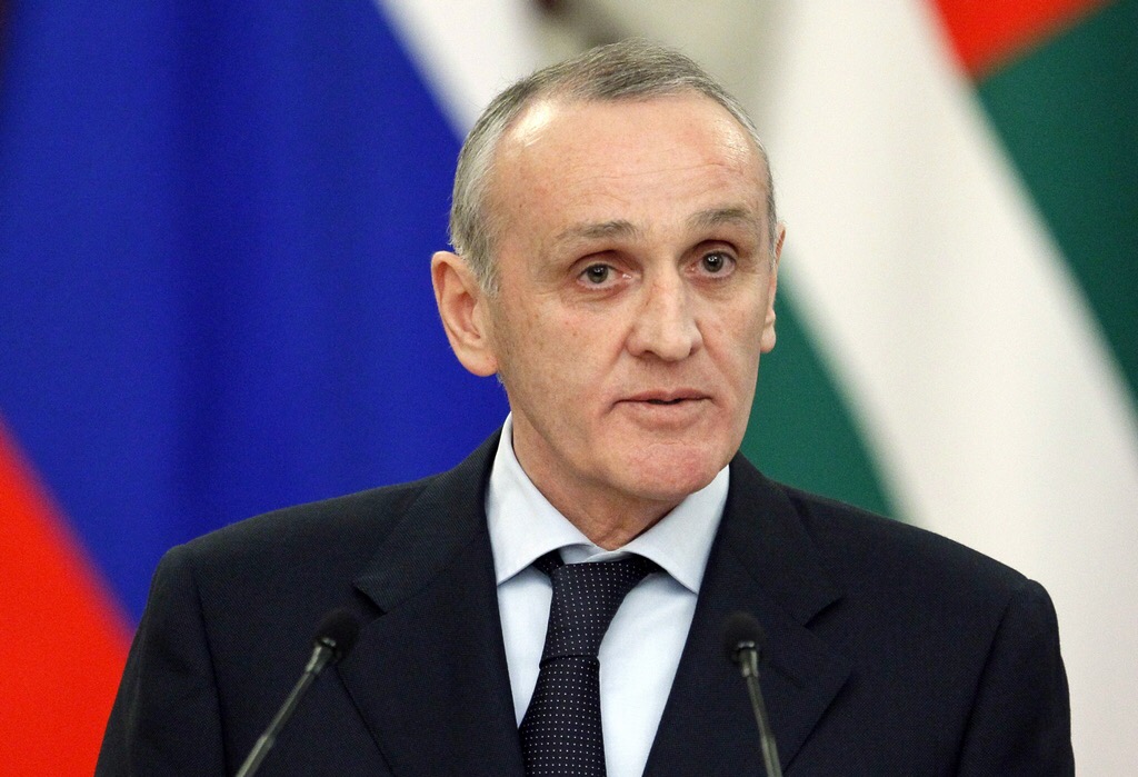 Աբխազիայի վարչապետը հայտնել է, որ գրեթե բոլոր նախարարությունների ու գերատեսչությունների աշխատանքը կարգավորված է