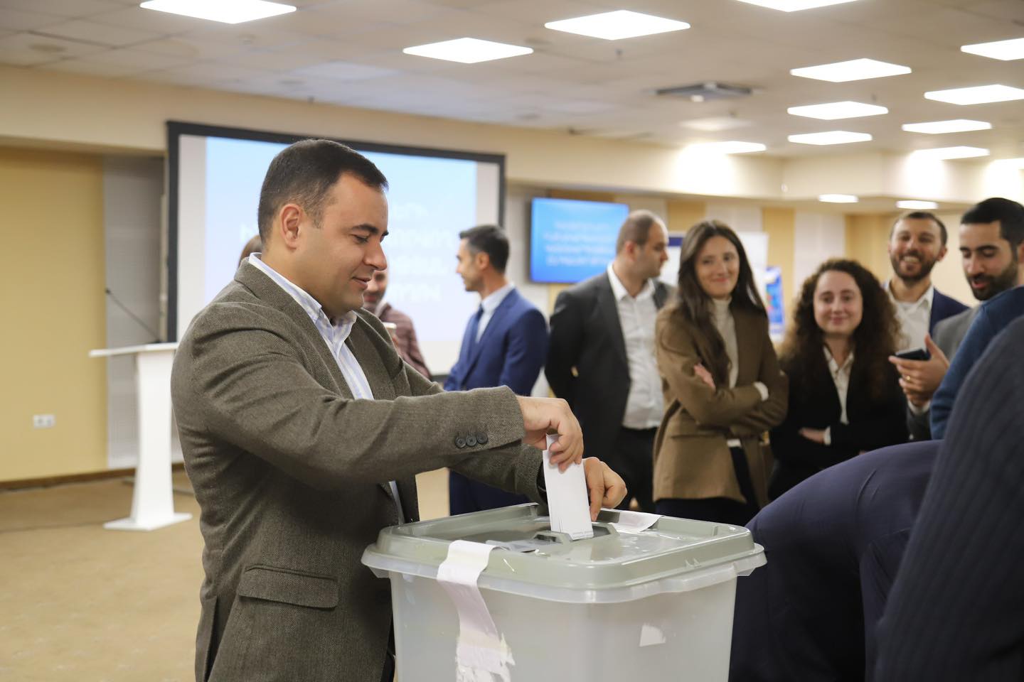 Հաշտարարներն ընտրել են ինքնակարգավորվող կազմակերպության նախագահին և կառավարման մարմնի անդամներին. անցկացվել է ԻԿԿ ըհդհանուր ժողովը