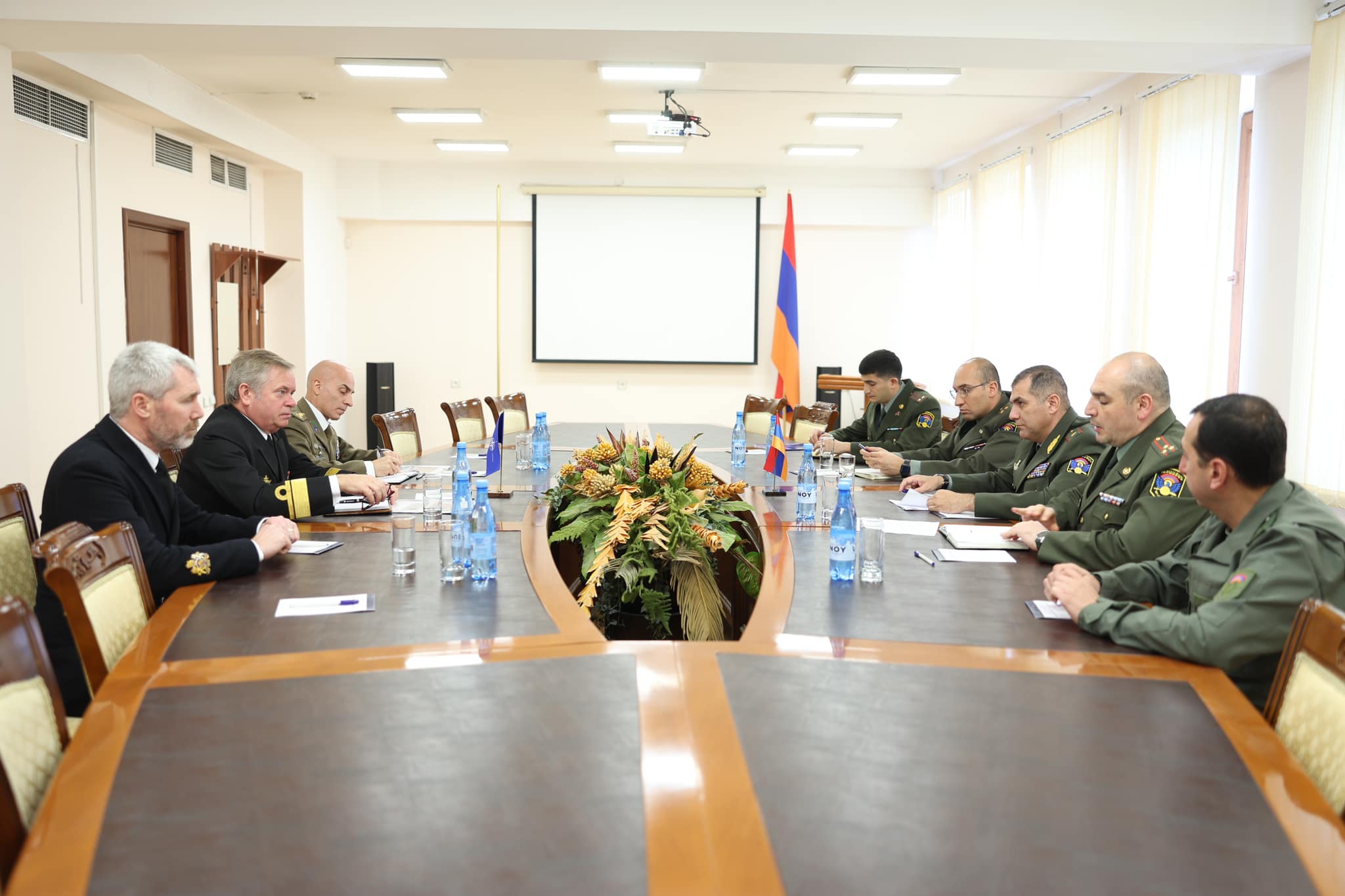 Հայաստան է ժամանել ՆԱՏՕ-ի՝ Եվրոպայում դաշնակցային ուժերի գերագույն հրամանատարության շտաբի պետի տեղակալ, փոխծովակալ Գունշտեյն Բրուասդալի գլխավորած պատվիրակությունը