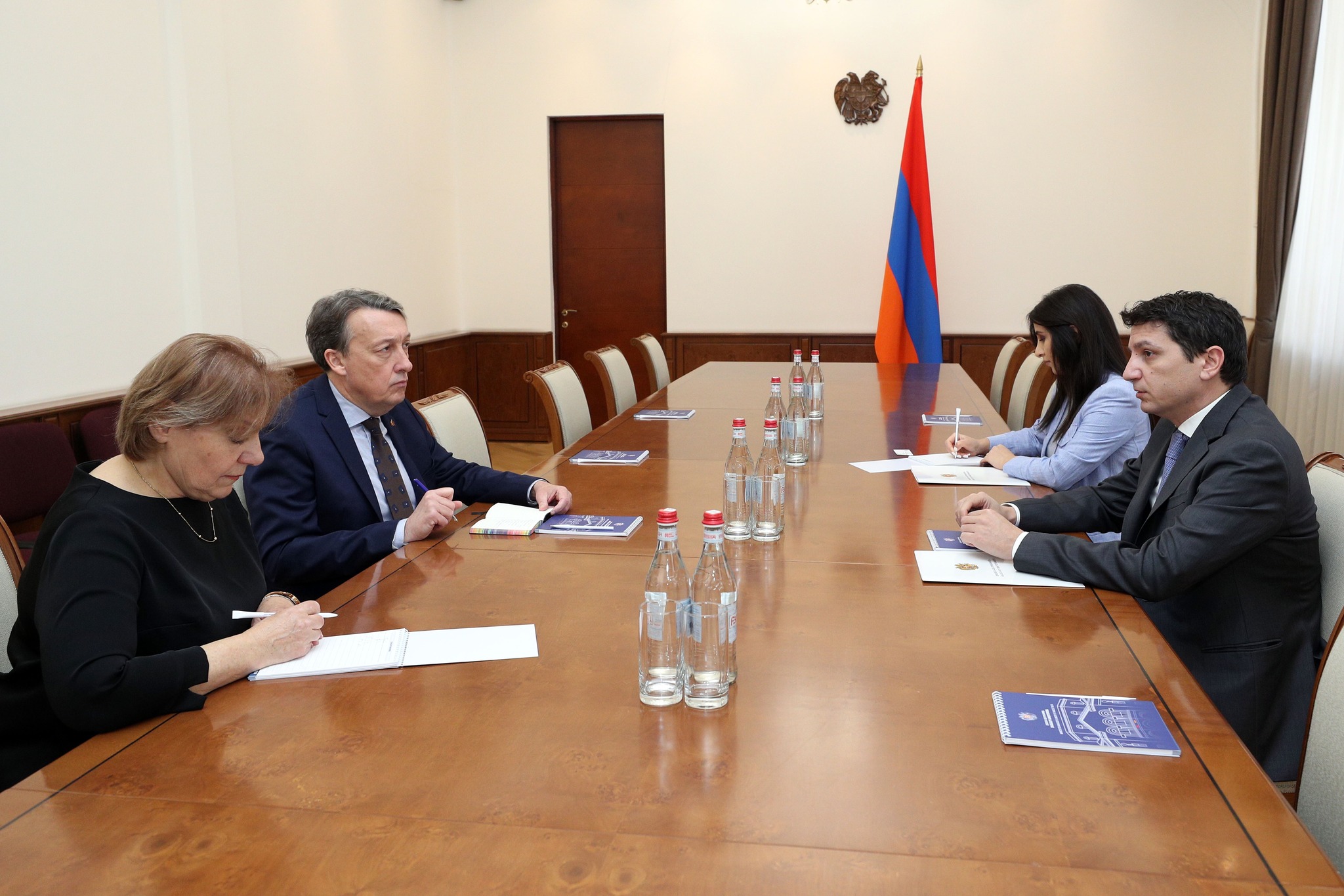 Վահե Հովհաննիսյանը Բելգիայի դեսպանի հետ մտքեր է փոխանակել ԵՄ-ի հետ համագործակցության օրակարգի ընդլայնման հեռանկարների շուրջ