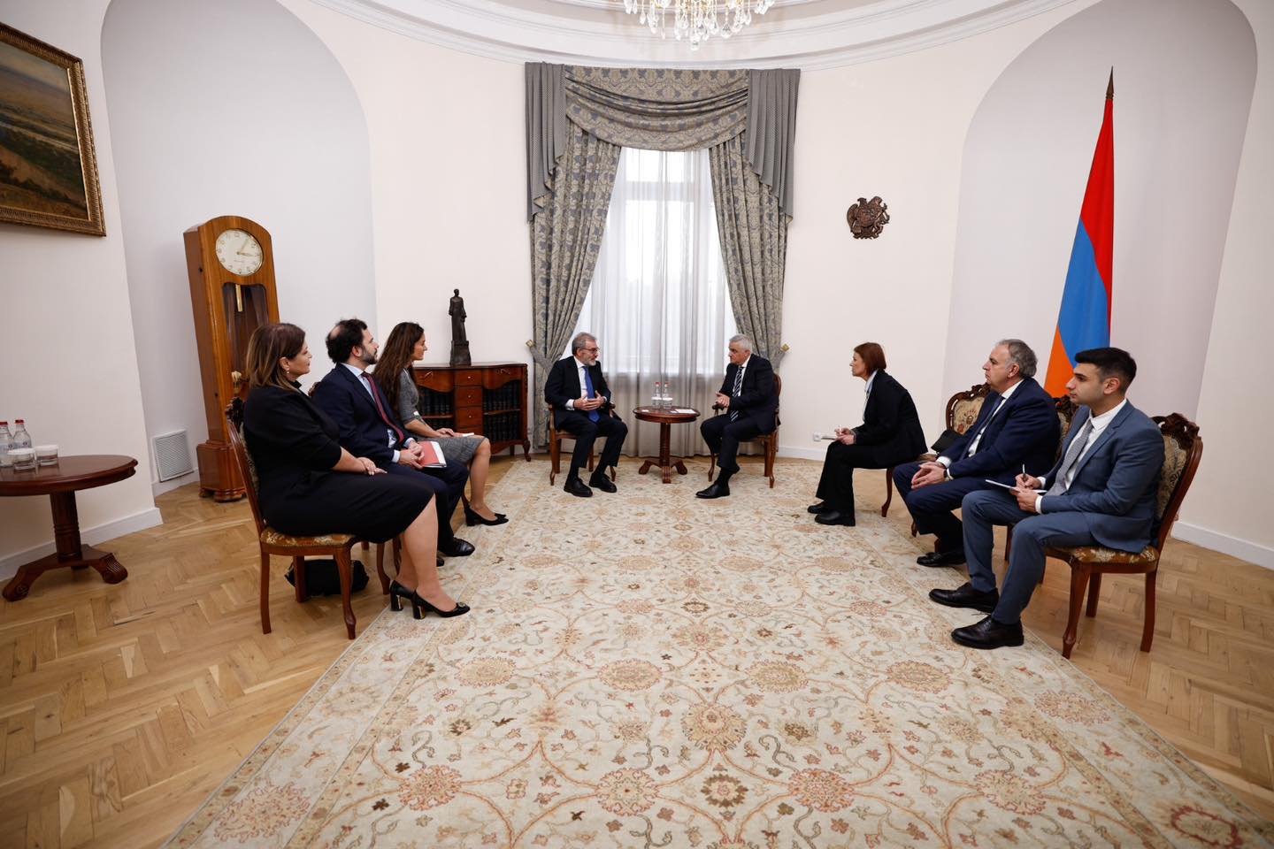 Մհեր Գրիգորյանն ընդունել է Իսպանիայի դեսպանին