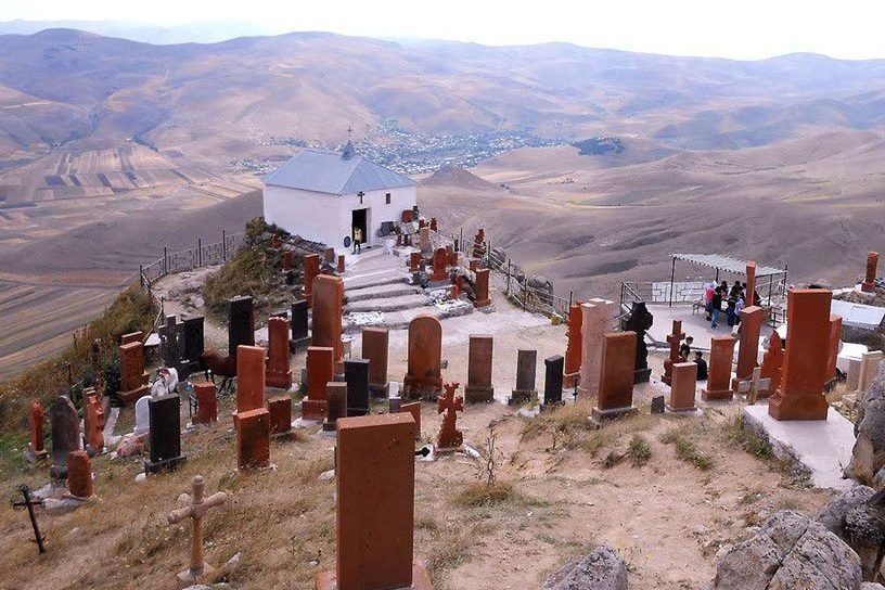 «Սուրբ Հովհաննես» մատուռի մոտակայքում քաղաքացին ընկել և վնասել է ոտքը