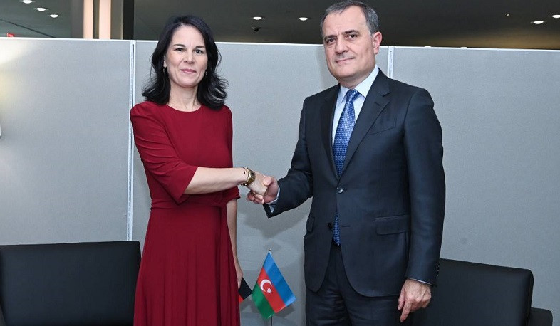 Բայրամովը և Բերբոքը քննարկել են հայ-ադրբեջանական հարաբերությունների կարգավորման գործընթացի ներկա վիճակը