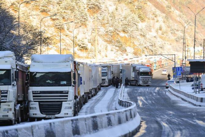 Վերին Լարսի անցակետում սպասում է ավելի քան 1200 հայկական բեռնատար
