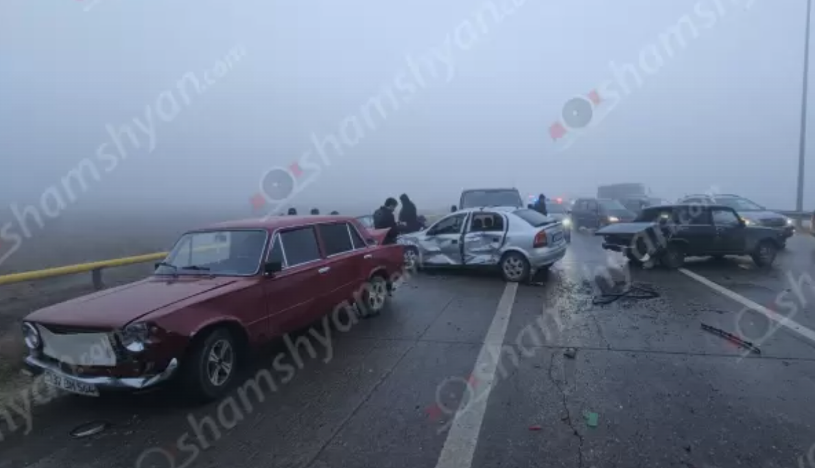 Շղթայական ավտովթար ու մահվան ելքով վրաերթ՝ Արարատի մարզում․ բախվել են 100-ից ավելի ավտոմեքենաներ