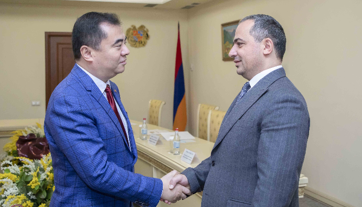 ՀՀ քննչական կոմիտեի նախագահն ընդունել է ՀՀ-ում Չինաստանի դեսպանի ժամանակավոր հավատարմատարին