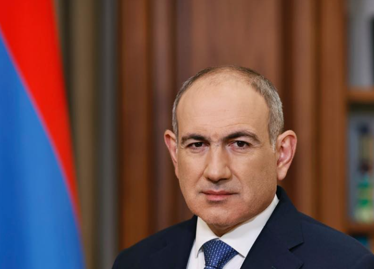 Հիմնանորոգվել է Վանաձորի Սանկտ Պետերբուրգի փողոցը. Նիկոլ Փաշինյան