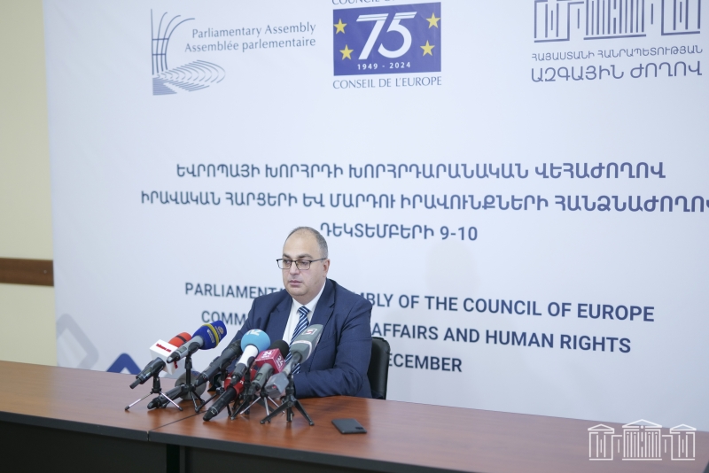 ԵԽԽՎ իրավական հարցերի և մարդու իրավունքների հանձնաժողովի նիստի շրջանակում Վլադիմիր Վարդանյանն անդրադարձել է քննարկված հարցերին