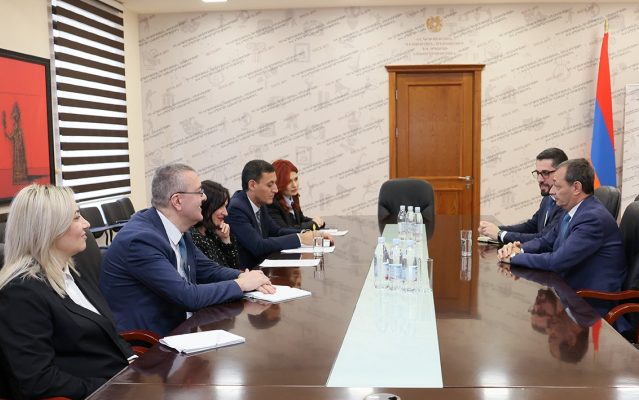 Ժաննա Անդրեասյանը հանդիպել է ՀՀ-ում դիվանագիտական առաքելությունն ավարտող Իտալիայի դեսպանի հետ
