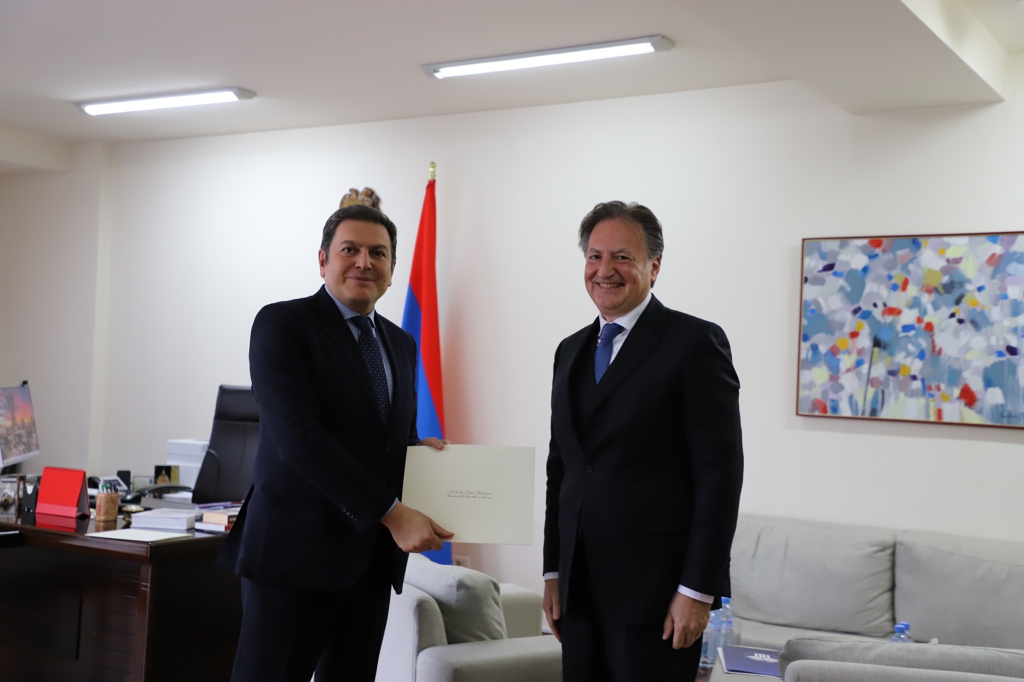 Իտալիայի նորանշանակ դեսպանն իր հավատարմագրերի պատճենն է հանձնել ՀՀ ԱԳ նախարարի տեղակալին