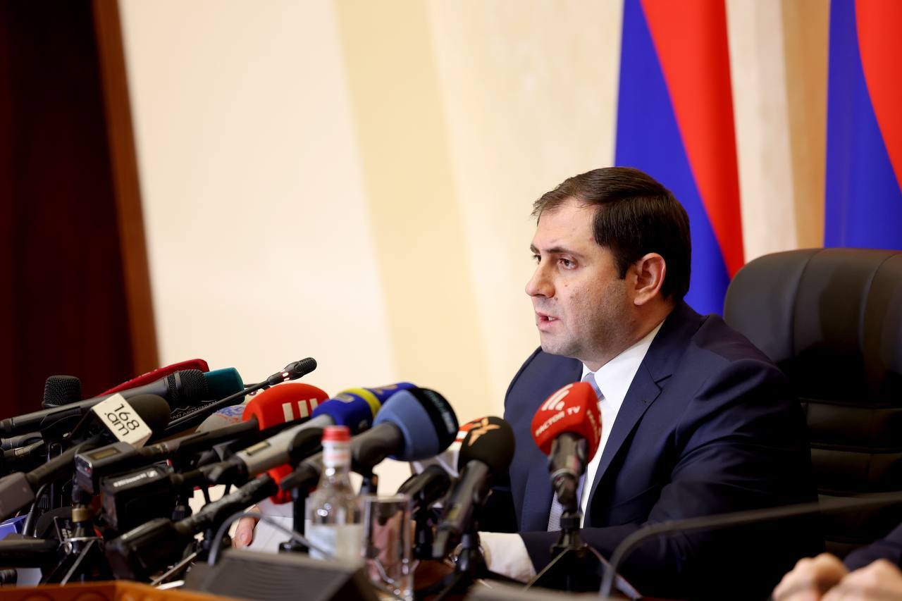 ՊՆ վարչական համալիրում տեղի է ունեցել պաշտպանության նախարար Սուրեն Պապիկյանի մամուլի ասուլիսը