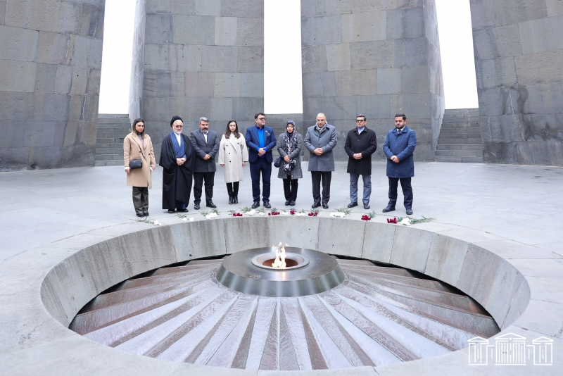 Իրանի Մեջլիսի Իրան-Հայաստան բարեկամական խմբի պատվիրակությունն այցելել է Ծիծեռնակաբերդի հուշահամալիր