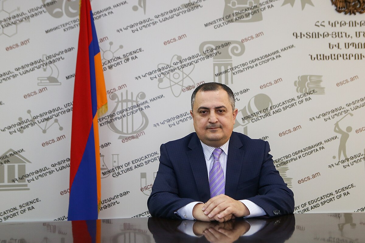 Կարեն Գիլոյանը դադարեցրել է աշխատանքը՝ որպես ԿԳՄՍ նախարարի տեղակալ․ նախարար