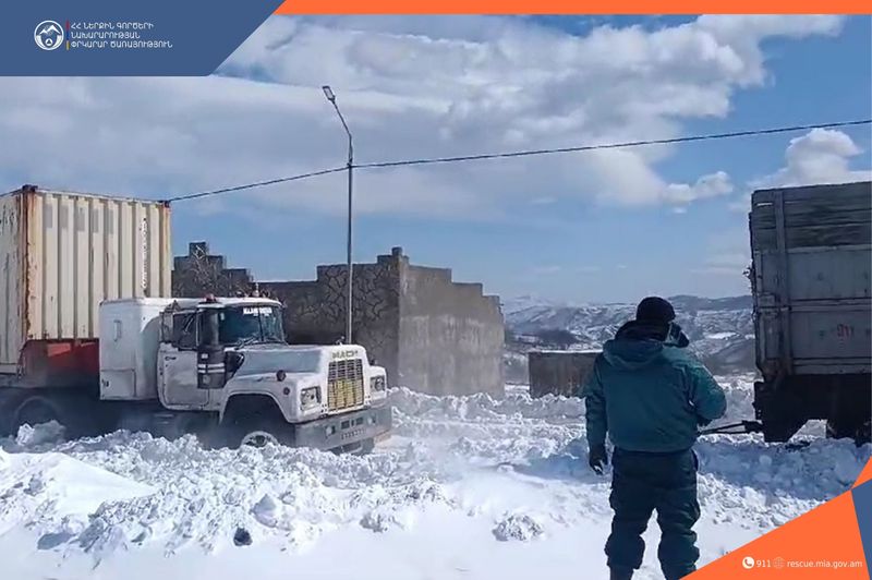 Գորիս-Շինուհայր ավտոճանապարհին արգելափակումից դուրս է բերվել 17 բեռնատար և 36 մարդատար ավտոմեքենա