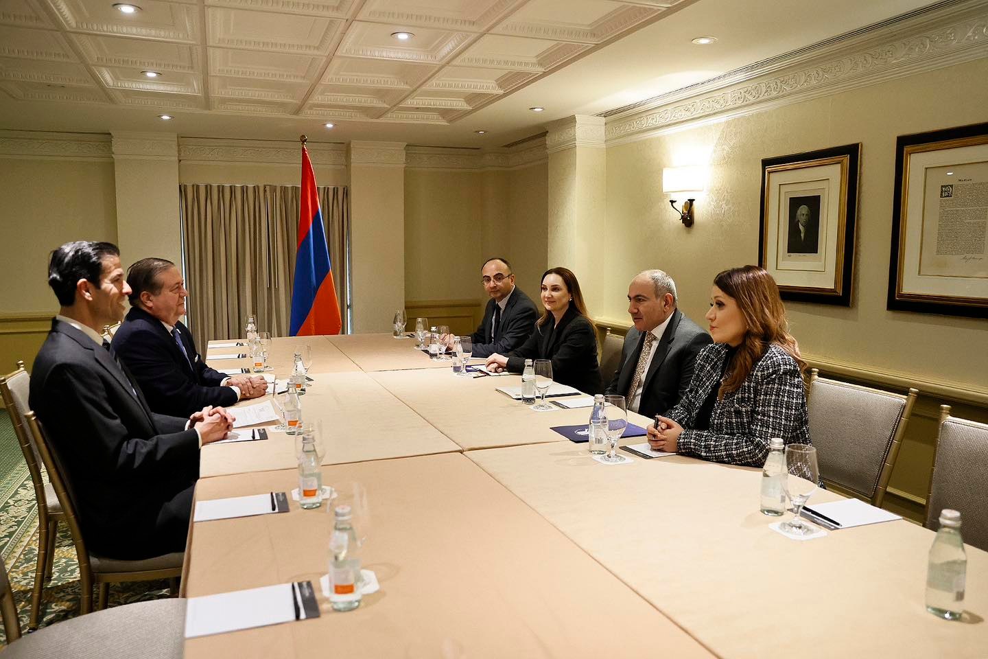Վարչապետը հանդիպում է ունեցել Միջազգային հանրապետական ինստիտուտի (IRI) նախագահի հետ