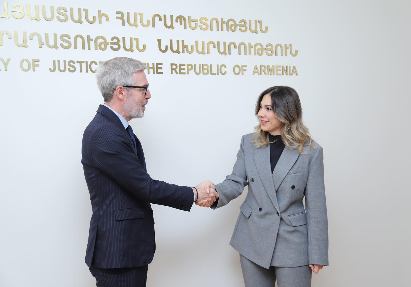 Սրբուհի Գալյանն ընդունել է Շվեդիայի դեսպանին