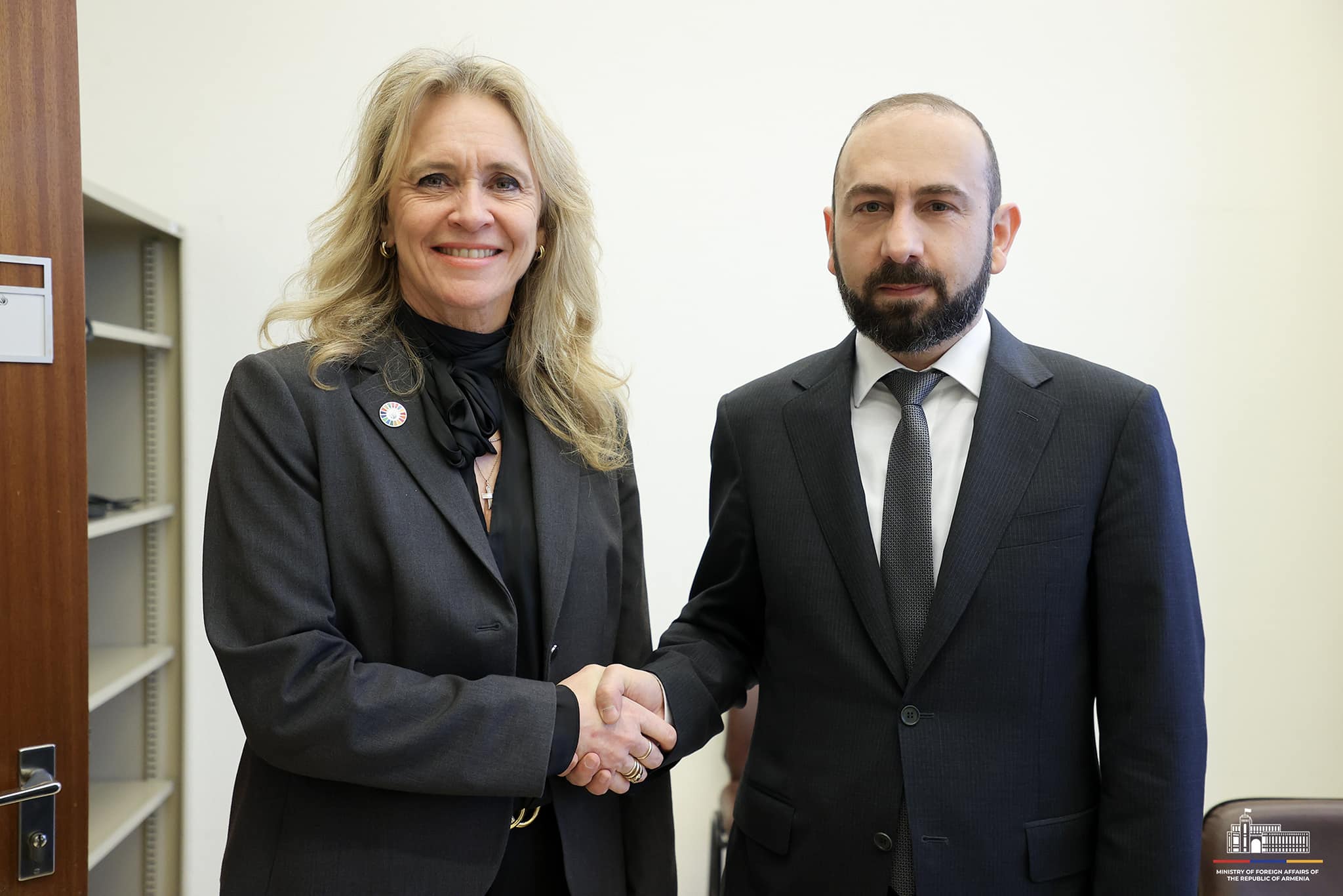 Արարատ Միրզոյանը հանդիպել է Իսլանդիայի ԱԳ նախարարի հետ