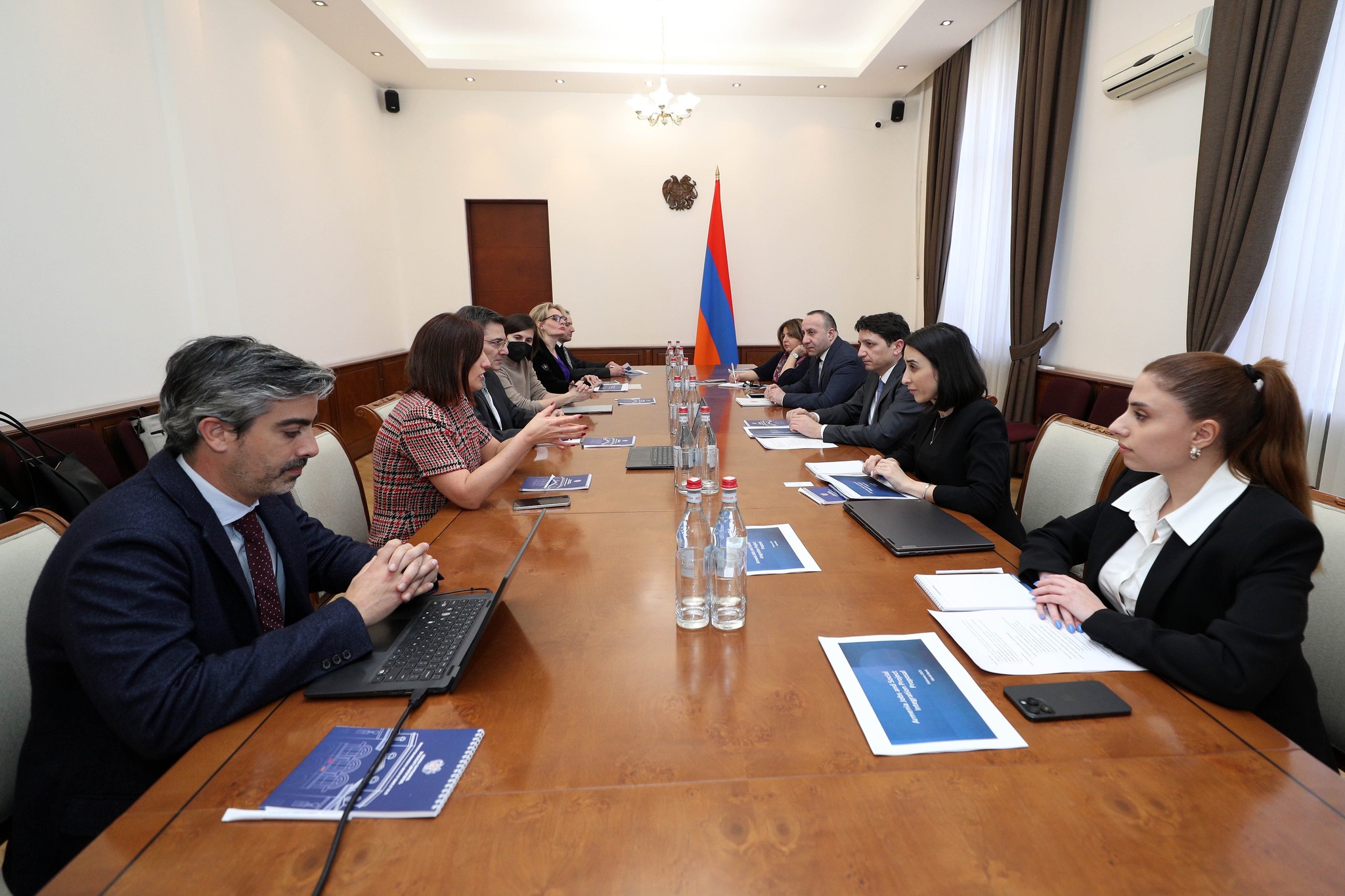 Ֆինանսների նախարարն ընդունել է Համաշխարհային բանկի առաքելությանը