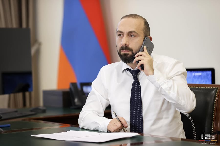 Արարատ Միրզոյանը հեռախոսազրույց է ունեցել Կայա Կալասի հետ