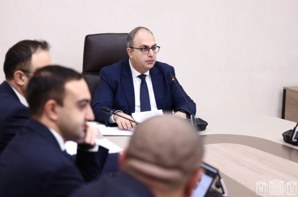 Պետական-իրավական հարցերի մշտական հանձնաժողովը դրական եզրակացություն է տվել երկրորդ ընթերցմամբ քննարկված նախագծերին