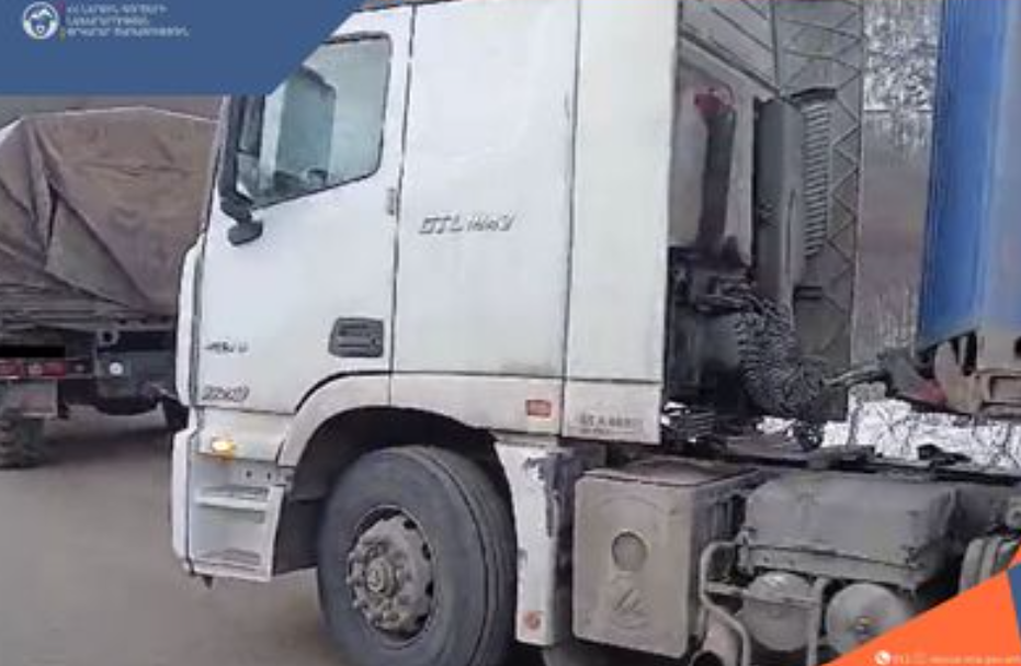 Փրկարարների օգնությամբ խցանումից դուրս է բերվել 9 տրանսպորտային միջոց