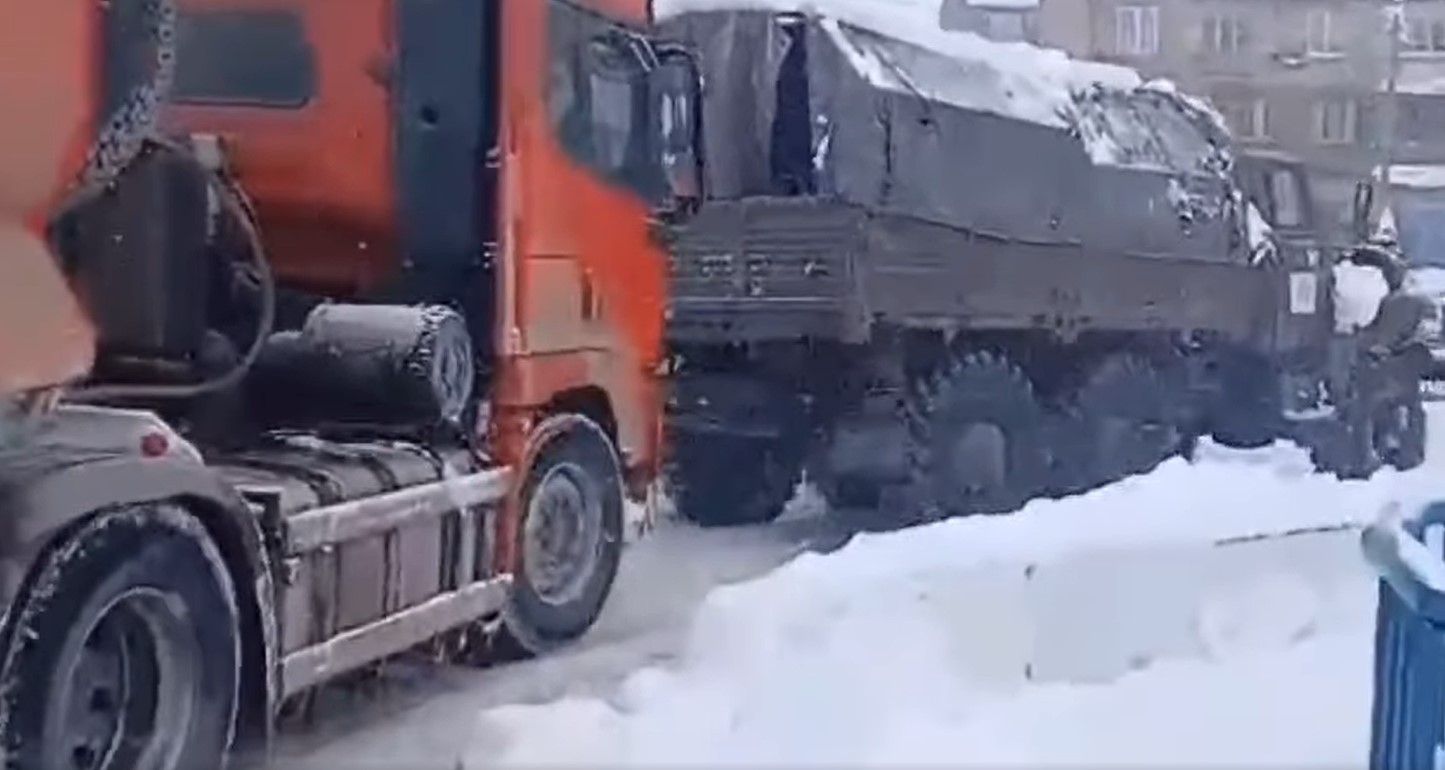 Փրկարարների արագ արձագանքման շնորհիվ բեռնատարները դուրս են բերվել արգելափակումից