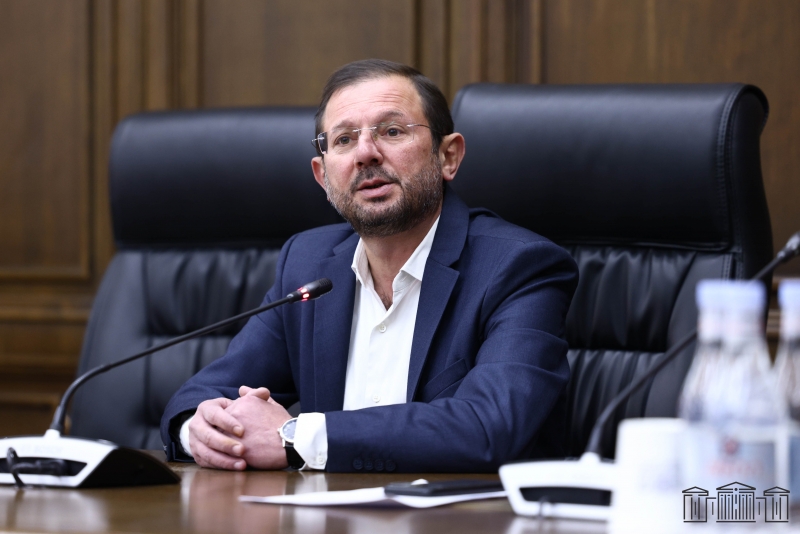 Խորհրդարանական ճեպազրույցներ. «Հայաստան» խմբակցություն