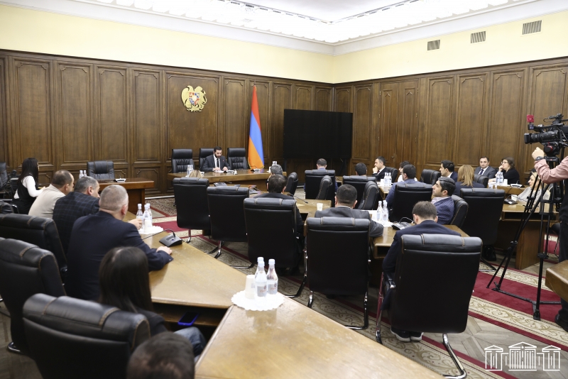 Քննարկվել են աղետի գոտում կառուցված ինքնակամ շինությունների փաստաթղթավորմանն առնչվող հարցեր