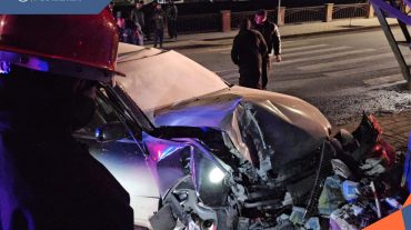 Կապանում «Lexus»-ը դուրս է եկել ավտոճանապարհի երթևեկելի հատվածից և բախվել խանութի պատին․ կա տուժած