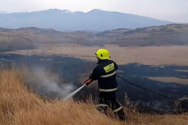 Այրվել է խոտածածկ տարածք