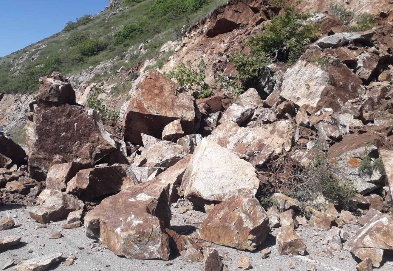 «Երևան-Սևան Մ4» ավտոճանապարհի մի հատվածում իրականացվելու է հարկադիր քարաթափում