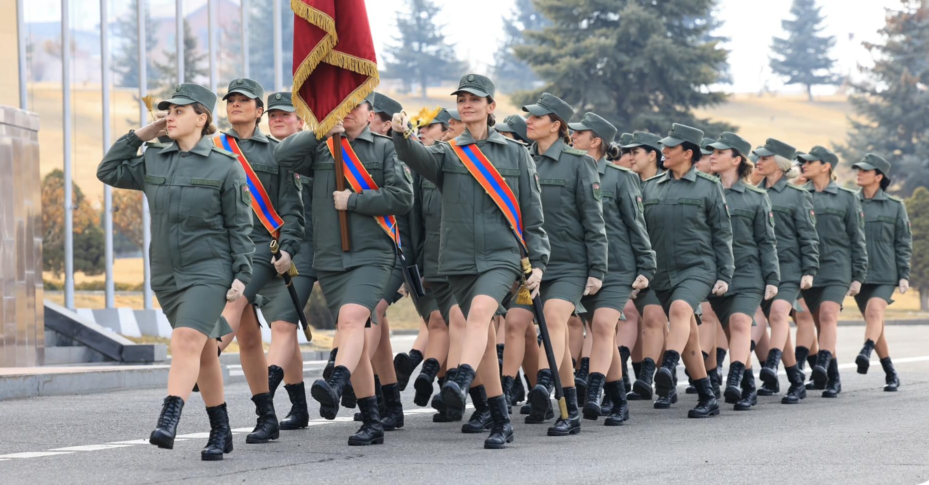 Սուրեն Պապիկյանի շնորհավորանքը Կանանց միջազգային օրվա առթիվ