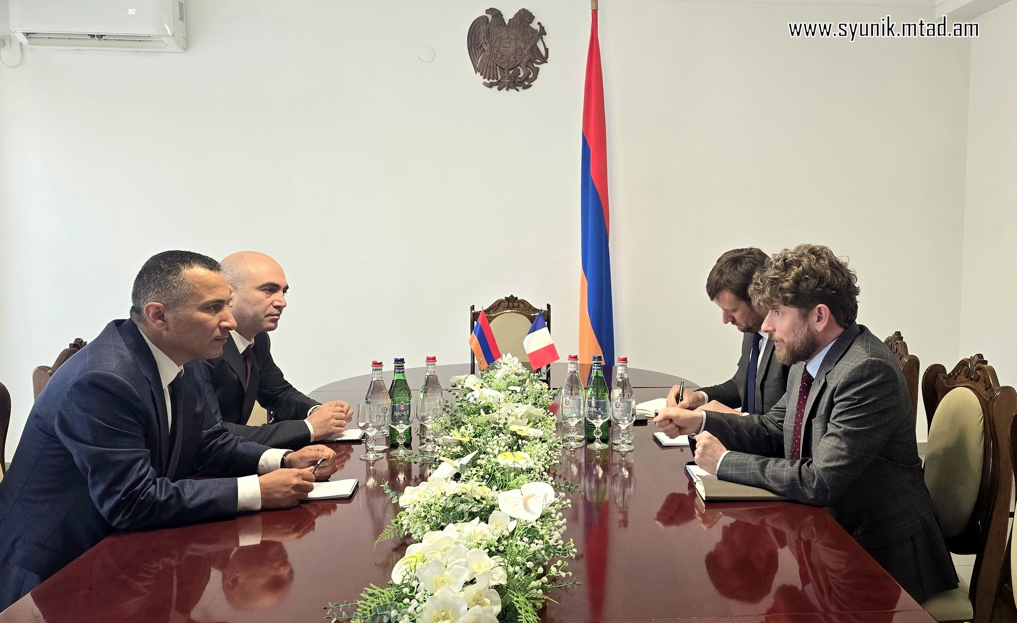Ռոբերտ Ղուկասյանն այսօր հանդիպել է Ֆրանսիայի դեսպանի հետ