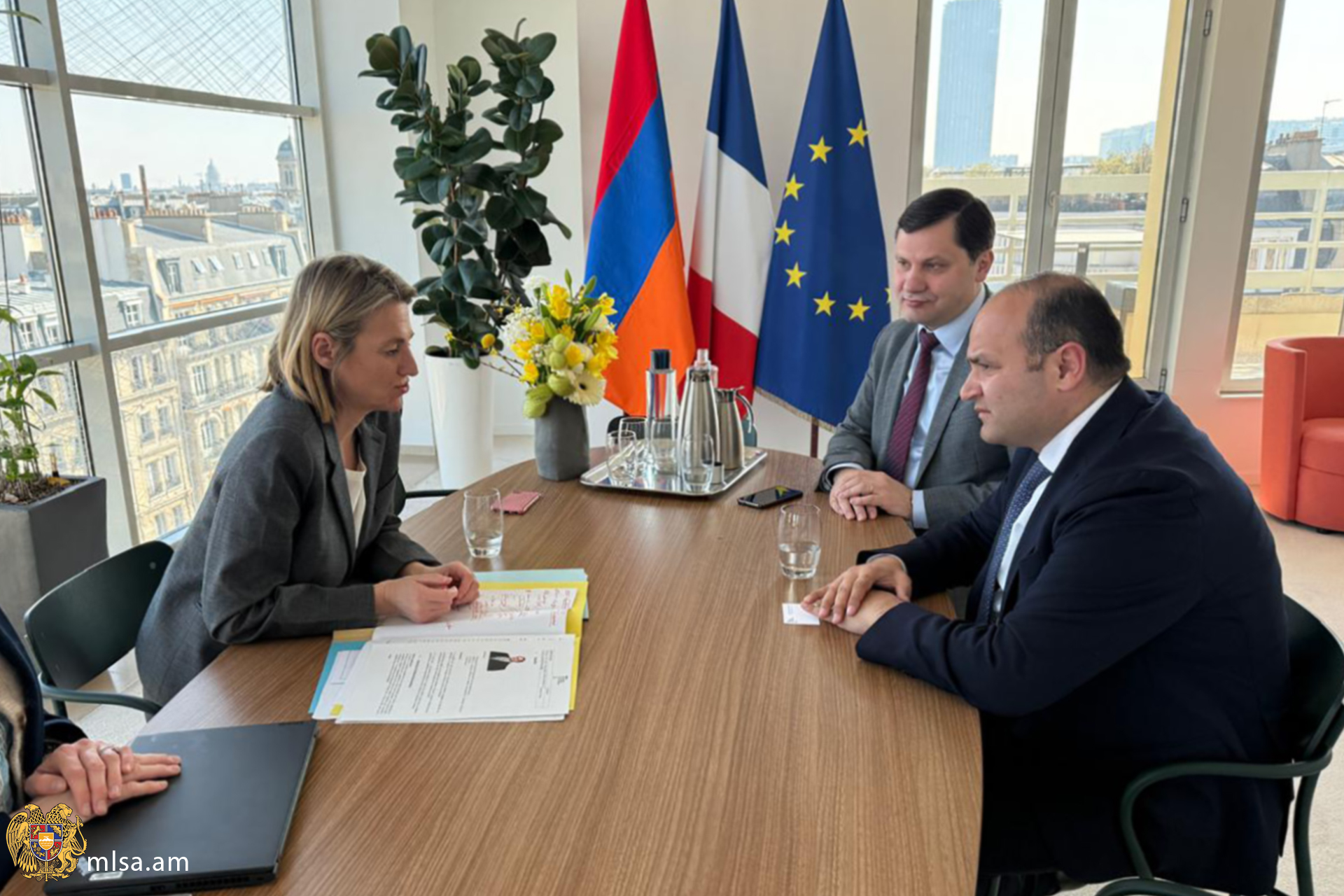 Նարեկ Մկրտչյանը հանդիպում է ունեցել Ֆրանսիայի աշխատանքի և զբաղվածության նախարարի հետ