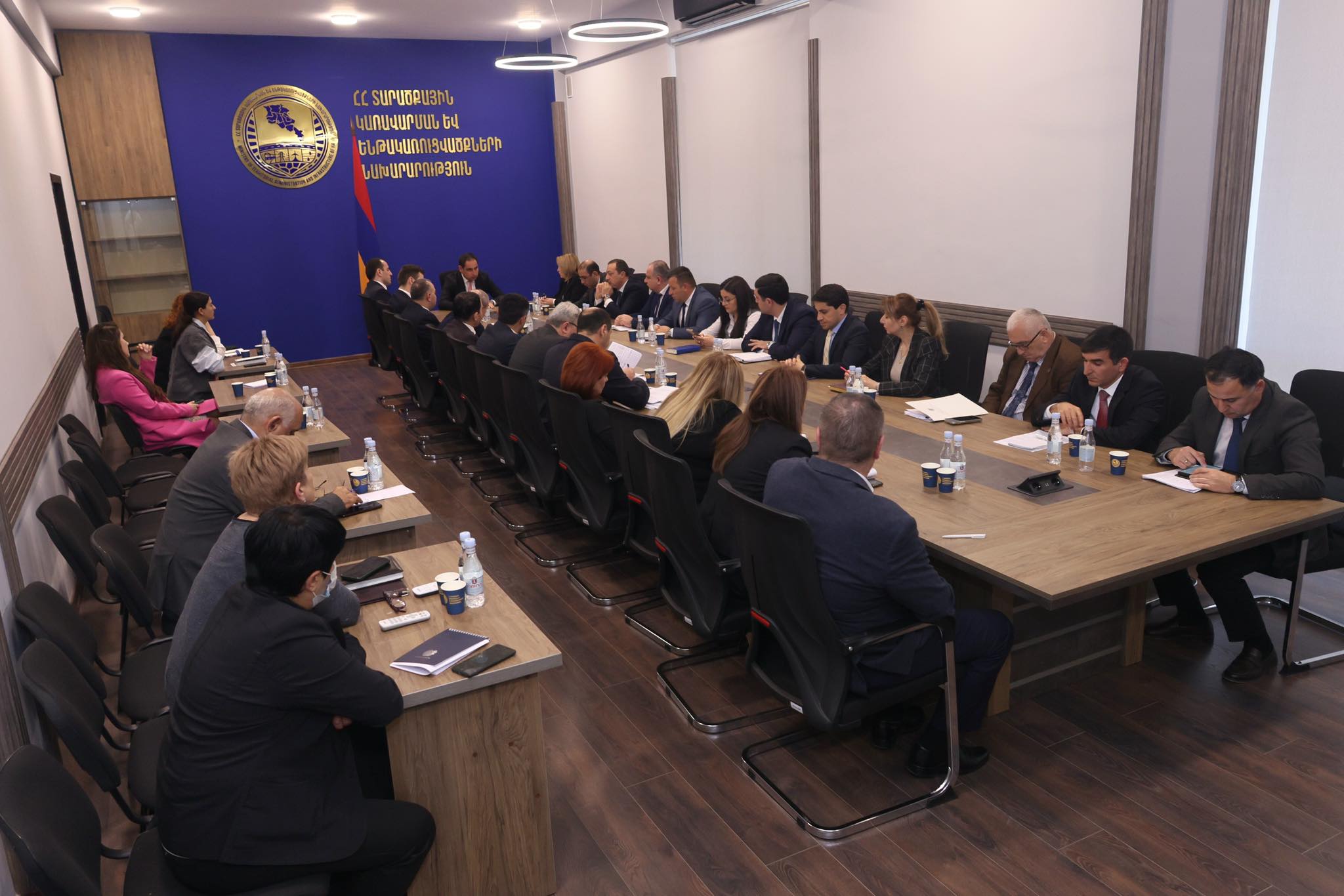 ՏԿԵ նախարարն աշխատանքային խորհրդակցություն է անցկացրել