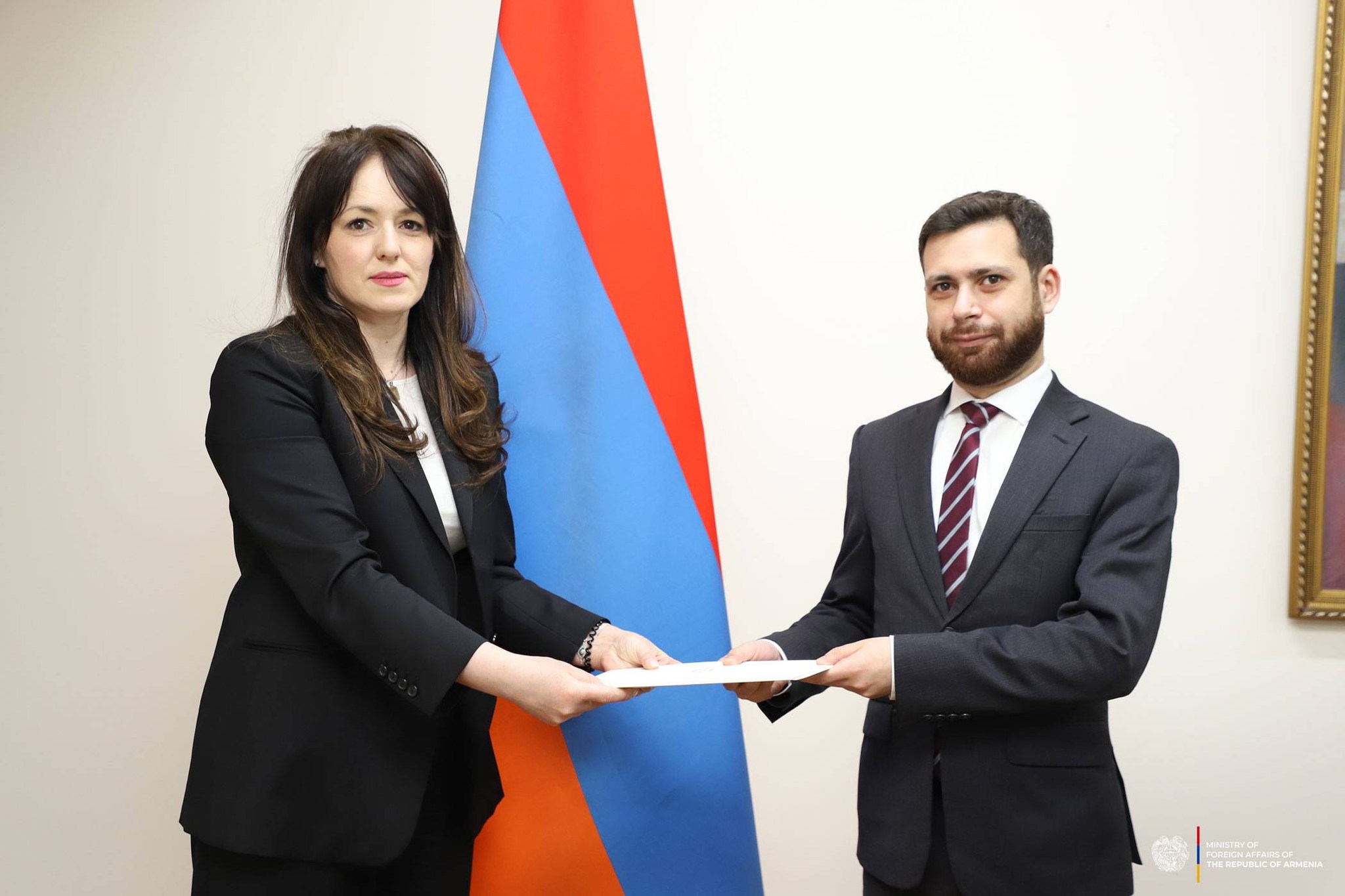 Չեռնոգորիայի նորանշանակ դեսպանն իր հավատարմագրերի պատճենն է հանձնել ՀՀ ԱԳ նախարարի տեղակալին