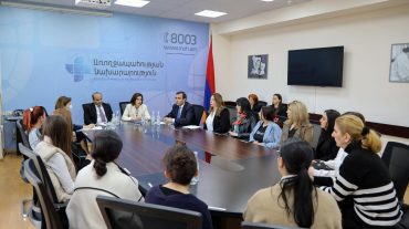 Անահիտ Ավանեսյանն ու Նարեկ Մկրտչյանն ընդունել են առաջին տիպի դիաբետ ունեցող երեխաների ծնողներին