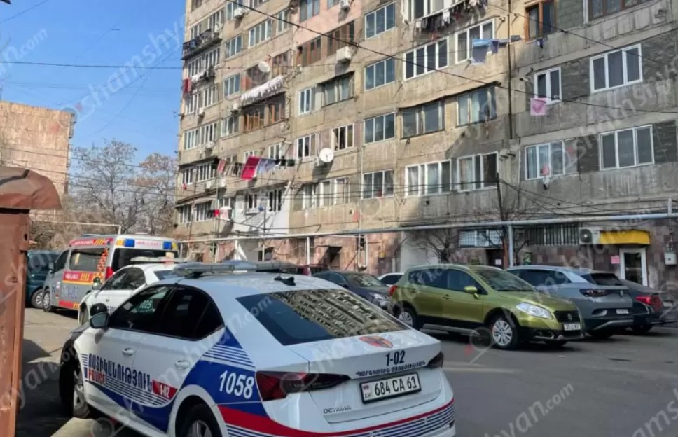 Երևանի Արցախի փողոցի շենքերից մեկի բնակարանում տղամարդու մարմին է հայտնաբերվել
