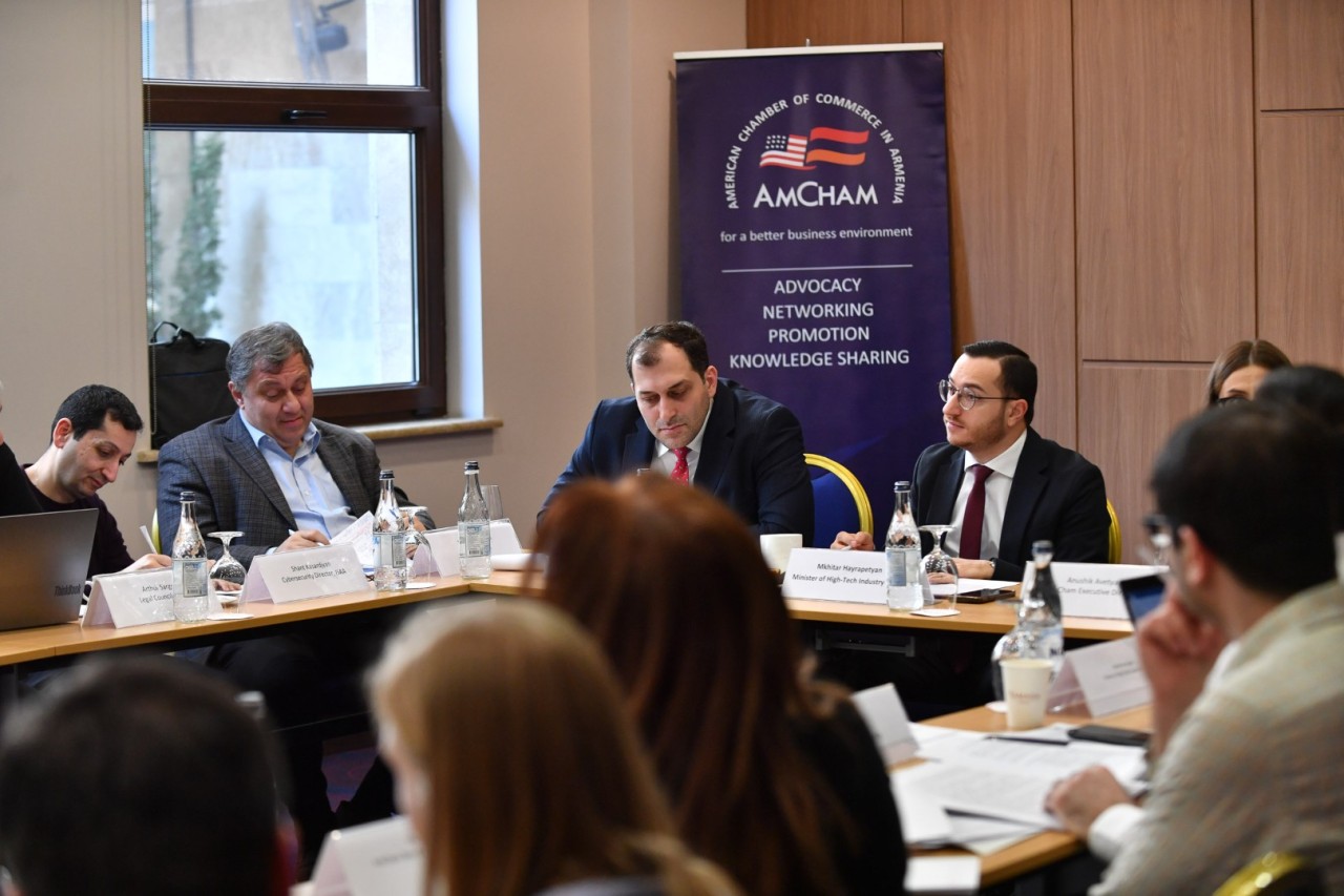 Մխիթար Հայրապետյանը մասնակցել է «Կիբեռանվտանգության մասին» օրենքի նախագծի շուրջ աշխատանքային քննարկմանը